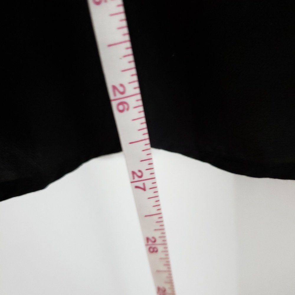 Loft Split Neck Peplum Embroidered Shell - image 6